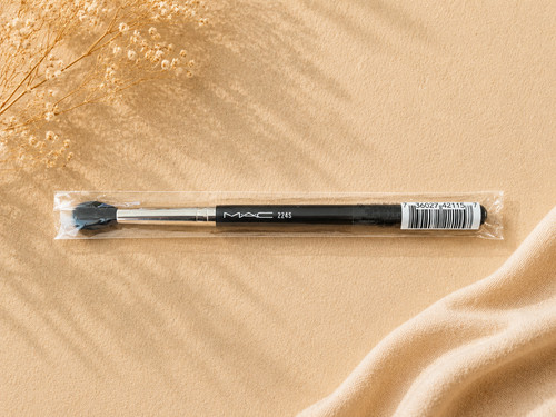 Mac tapered blending brush - tapered,