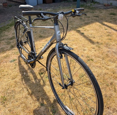 Giant escape hybrid flat - hybrid,