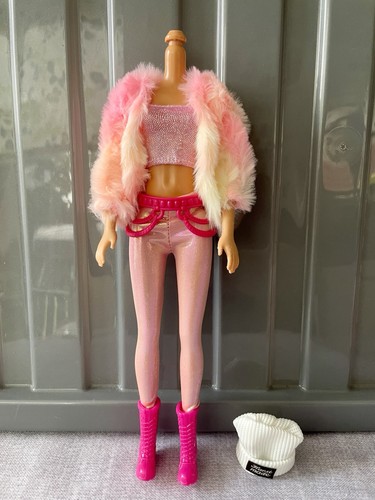 Barbie doll 6pc outfit - barbie,