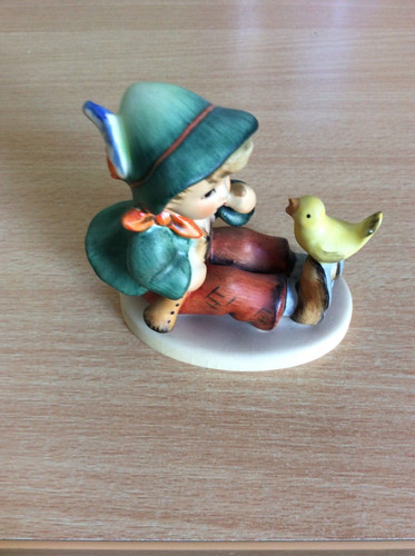 Goebel boy with singing - , bird