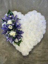 PURPLE & WHITE ARTIFICIAL SILK FUNERAL HEART TRIBUTE WREATH MEMORIAL FLOWERS