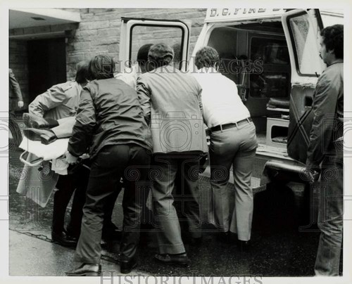 1981 press photo agent - 1981,