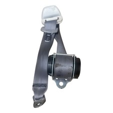 TOYOTA HILUX SEAT BELT REAR