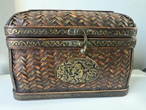 Vintage hinged wood - vintage,