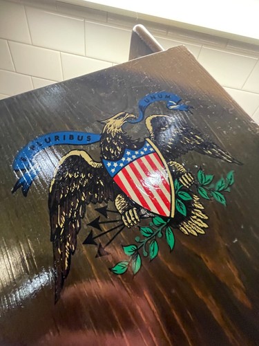 Pluribus unum wood - unum,