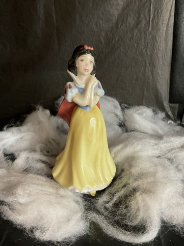 Royal doulton disney snow - royal,