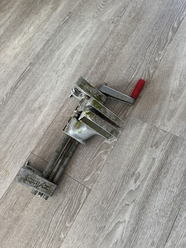 Main clamping device assembly - device,