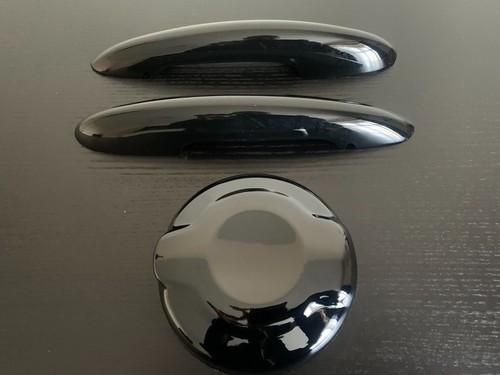 Gloss black door handle - black,