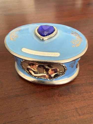 Vintage 1999 titanic music - vintage, box