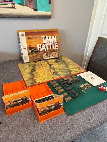 Vintage tank battle game - vintage,