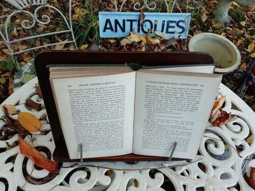 Antique 1930 oak bible - 1930's,