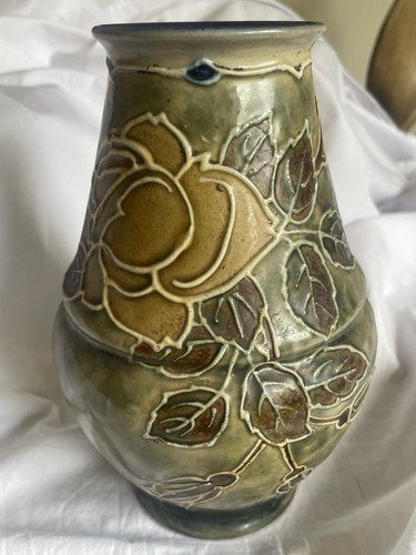 Antique royal doulton art - antique,