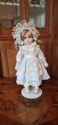 Beautiful blonde porcelain - beautiful,