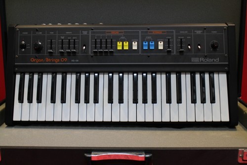 Used roland organ - used, rs-09