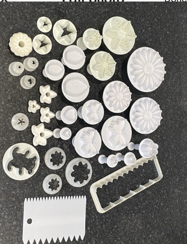 Cake decorating tools - cake,