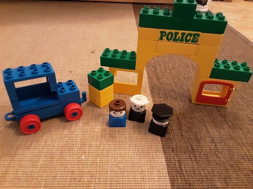 Lego duplo police station - lego,