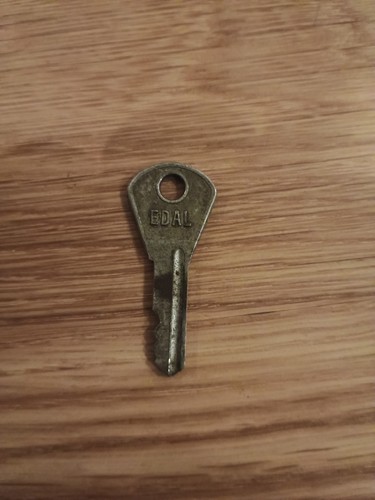 Lambretta original toolbox - toolbox, key