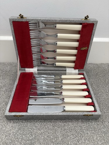 Vintage piece faux bone - 12-piece,