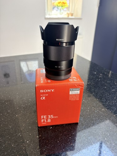 Sony 35mm 8 - 35mm, f/1.8