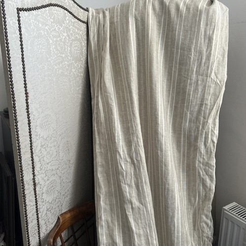 Large single neutral - neutral, striped