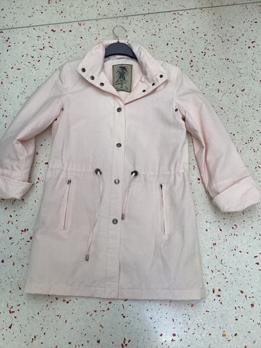 Four seasons ladies - four, pale