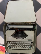 Olympia Splendid 66 Vintage Manual Typewriter In Original Casing 