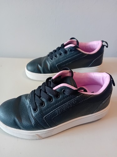Heeleys size black - size, 2