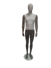 Type 12 - Male mannequin with grey linen and head.