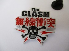 THE CLASH punk METAL BADGE