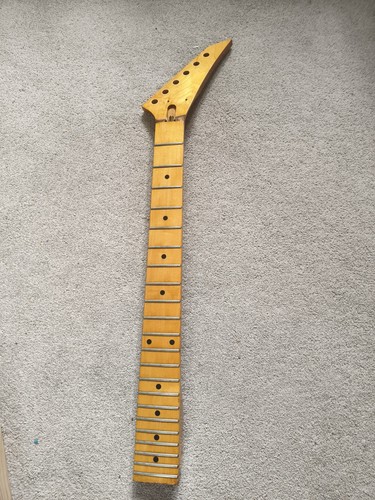 Quality vintage maple guitar - quality,