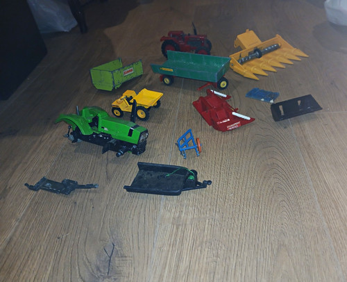 Britains farm toys spares - britains,