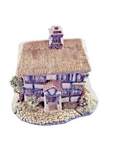 Academy Collectable Miniature Cottage House Model Ornament