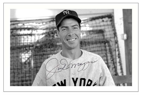 Joe dimaggio signed photo - joe,