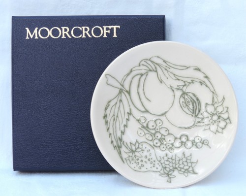 Moorcroft circular pin dish - moorcroft,