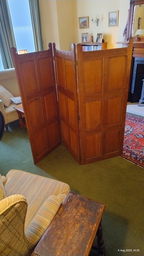 Room divider dressing - divider/, modesty