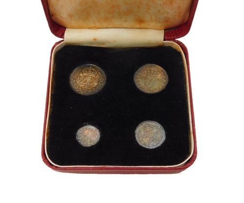 Queen victoria boxed - queen,