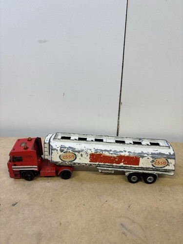 Dinky toys fuel tanker esso - dinky,