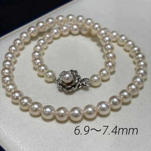 Strong luster akoya pearl - luster,