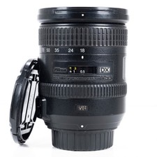 Nikon AF-S DX Nikkor 18-200mm