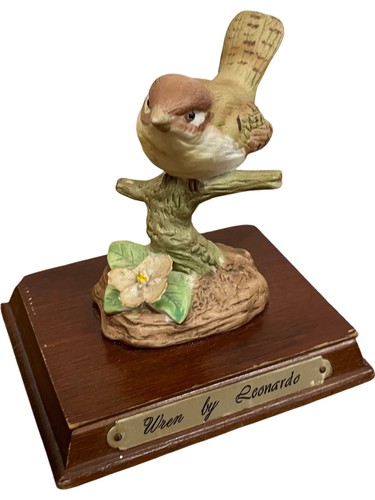 Leonardo wren bird figurine - wren,