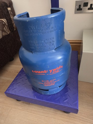 Cwf gas cylinder - bottle, butane