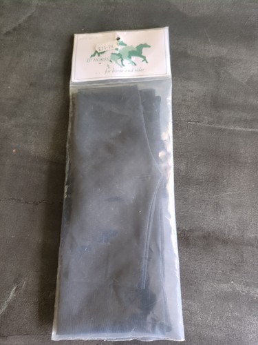 Horse ready tied stock - ready,