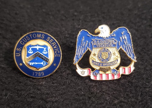 Customs service mini badge - service,