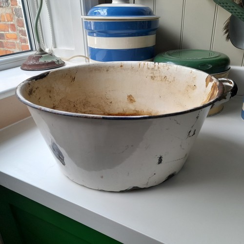 Vintage enamel bowl - bowl, garden