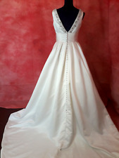 SALE! Symphony of Venus wedding dress size 10 cleaned 