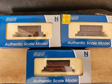 DAPOL N GAUGE RAKE OF 3 2F-034-006 BRITISH STEEL 21T HOPPER WAGONS *WEATHERED*