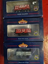 BNIB OO Gauge, Rake Of 3,Bachman, 5 Plank Wagon With Steel Floor.  See Pictures,