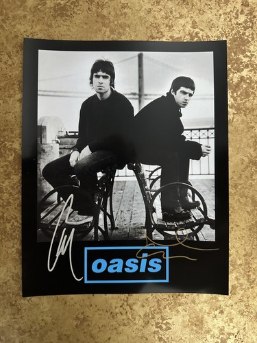 Oasis signed 8x10 photo - signed,
