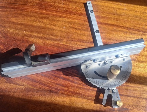 Table saw fence - fence,, handle