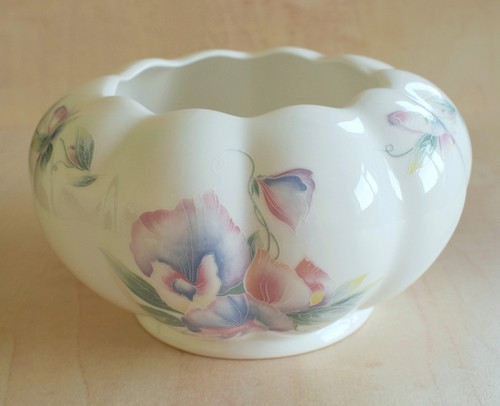 Aynsley england little - england,